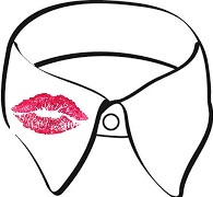 צווארון עם טביעת שפתיים נשיות